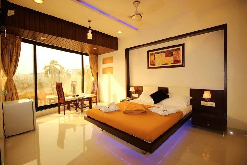 La Hotel Metro Near Bkc Mumbai Exterior foto