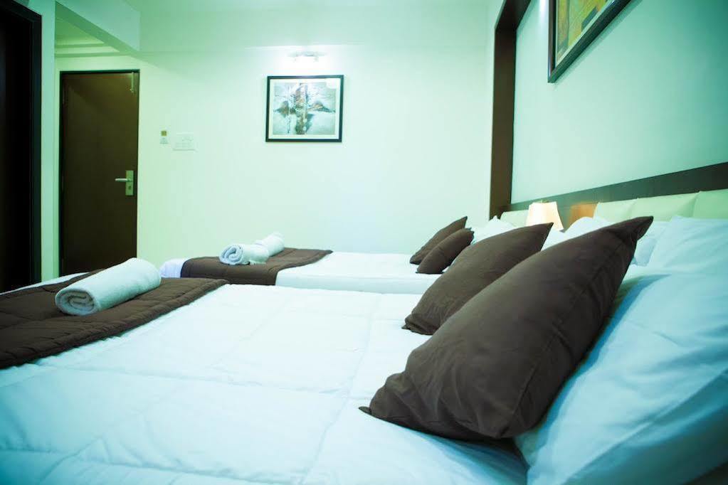 La Hotel Metro Near Bkc Mumbai Exterior foto